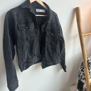 Zara Women's Black Cropped Denim Jacket